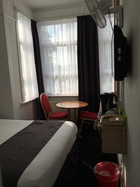 Clapham South Dudley Hotel Londres Exterior foto